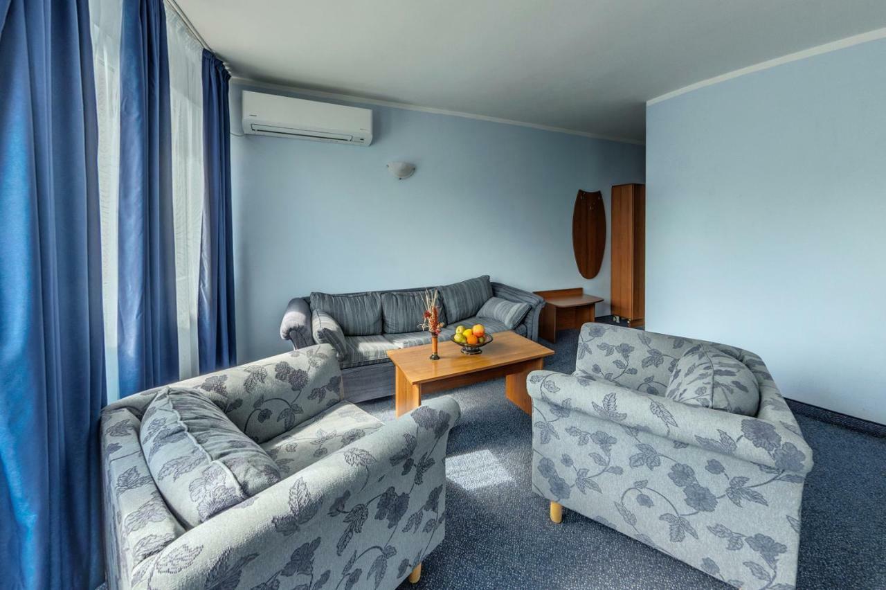 Комплекс Белвю - Банкя Hotel Buitenkant foto